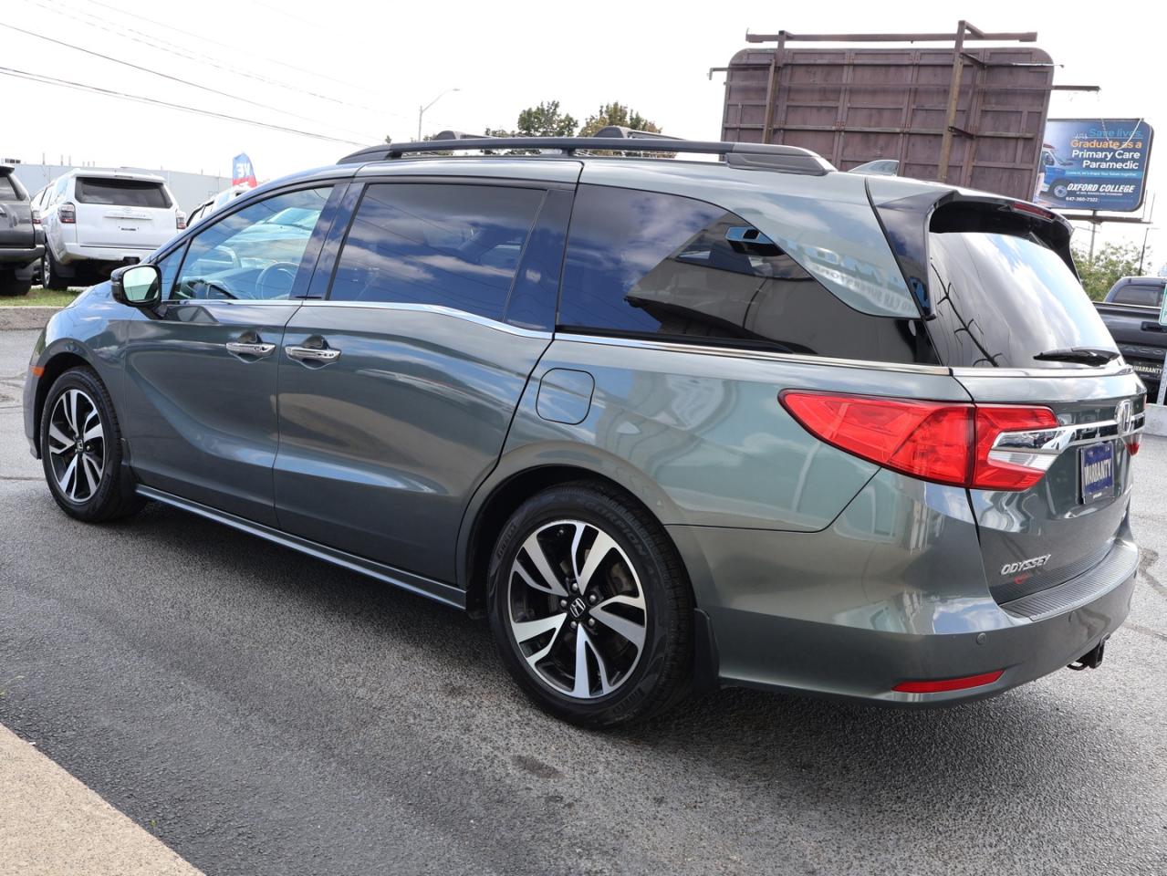 2019 Honda Odyssey TOURING CERTIFIED *ACCIDENT FREE*HONDA MAINTAIN* CAMERA DVD NAV BLUETOOTH LEATHER HEATED SEATS SUNROOF CRUISE ALLOYS - Photo #4