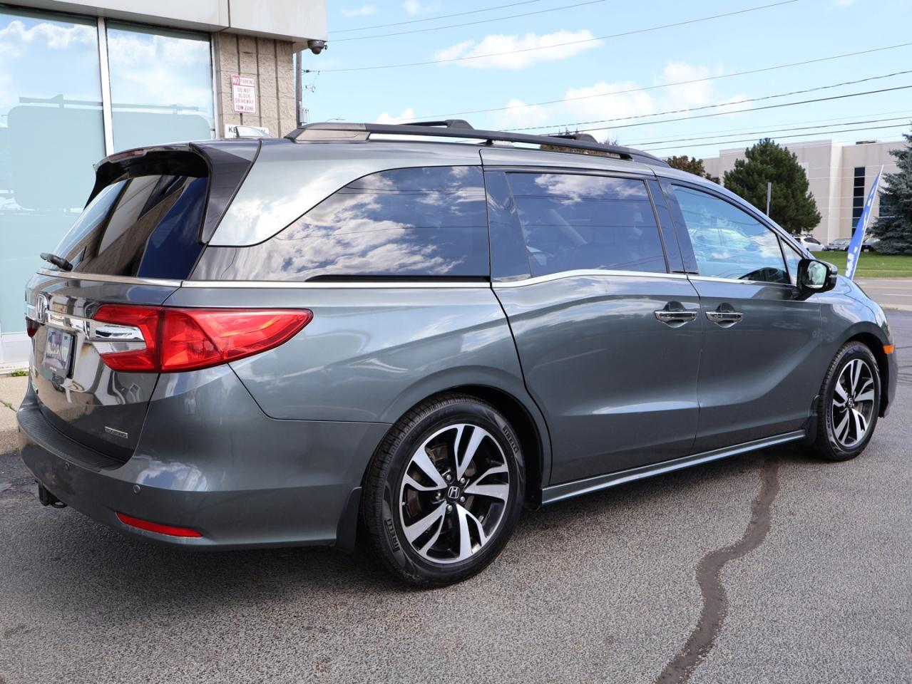2019 Honda Odyssey TOURING CERTIFIED *ACCIDENT FREE*HONDA MAINTAIN* CAMERA DVD NAV BLUETOOTH LEATHER HEATED SEATS SUNROOF CRUISE ALLOYS - Photo #7