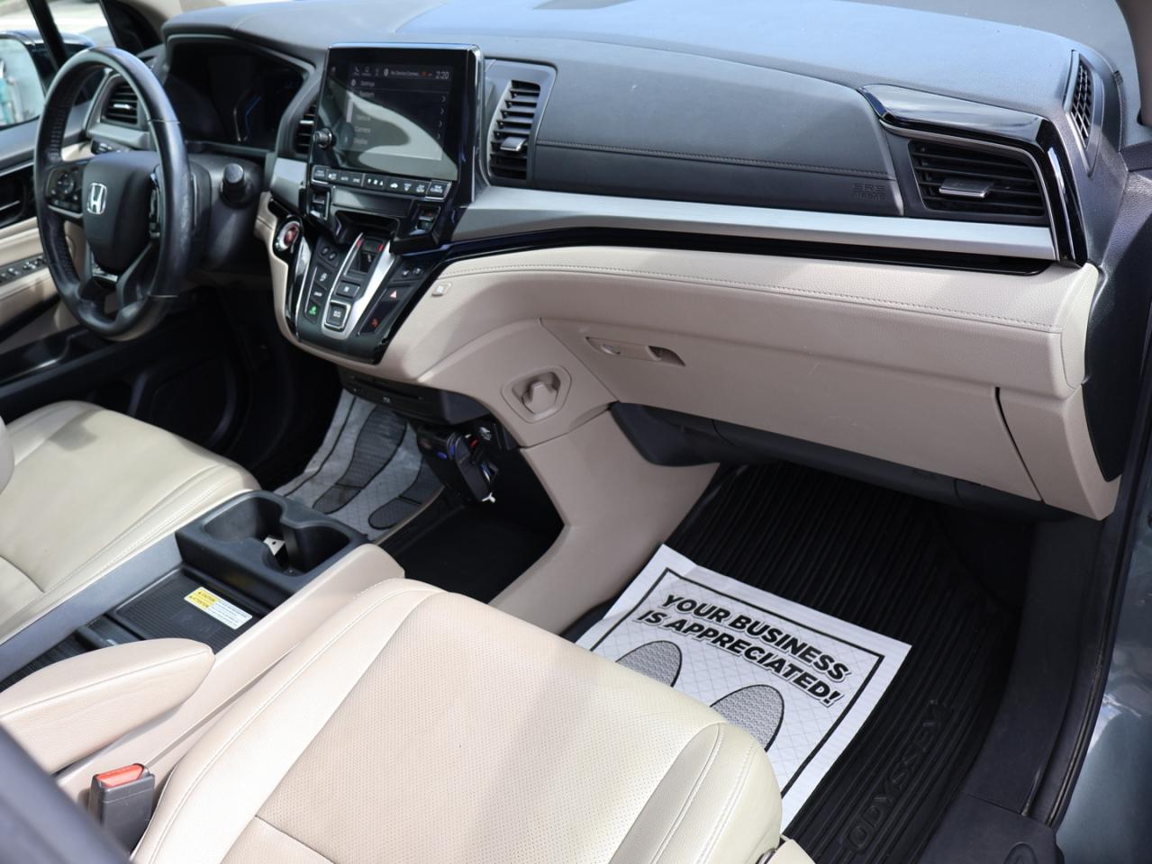 2019 Honda Odyssey TOURING CERTIFIED *ACCIDENT FREE*HONDA MAINTAIN* CAMERA DVD NAV BLUETOOTH LEATHER HEATED SEATS SUNROOF CRUISE ALLOYS - Photo #13