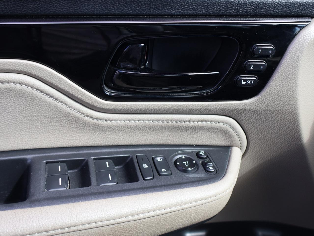 2019 Honda Odyssey TOURING CERTIFIED *ACCIDENT FREE*HONDA MAINTAIN* CAMERA DVD NAV BLUETOOTH LEATHER HEATED SEATS SUNROOF CRUISE ALLOYS - Photo #32