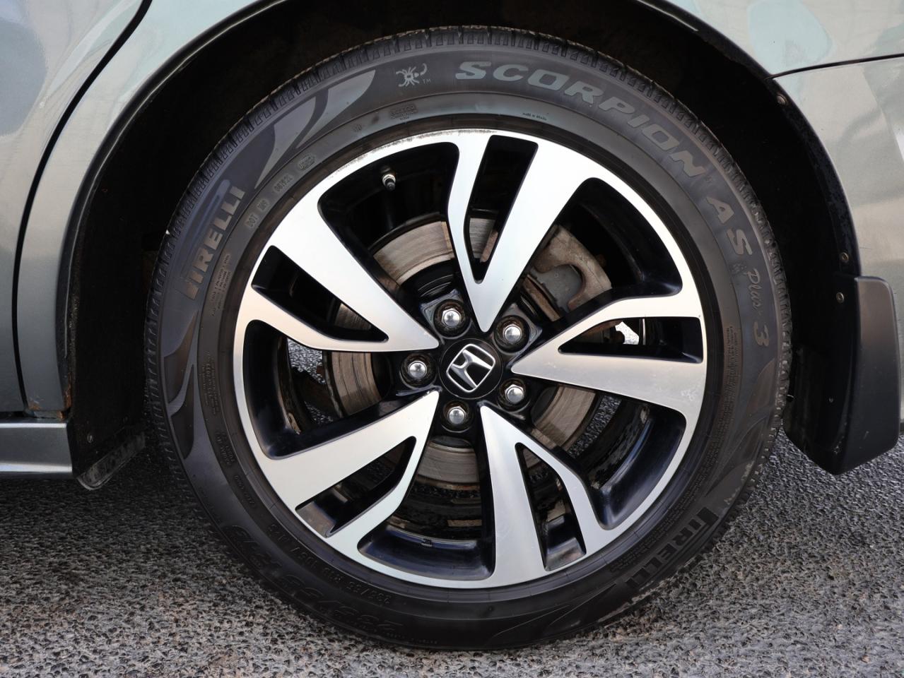 2019 Honda Odyssey TOURING CERTIFIED *ACCIDENT FREE*HONDA MAINTAIN* CAMERA DVD NAV BLUETOOTH LEATHER HEATED SEATS SUNROOF CRUISE ALLOYS - Photo #42