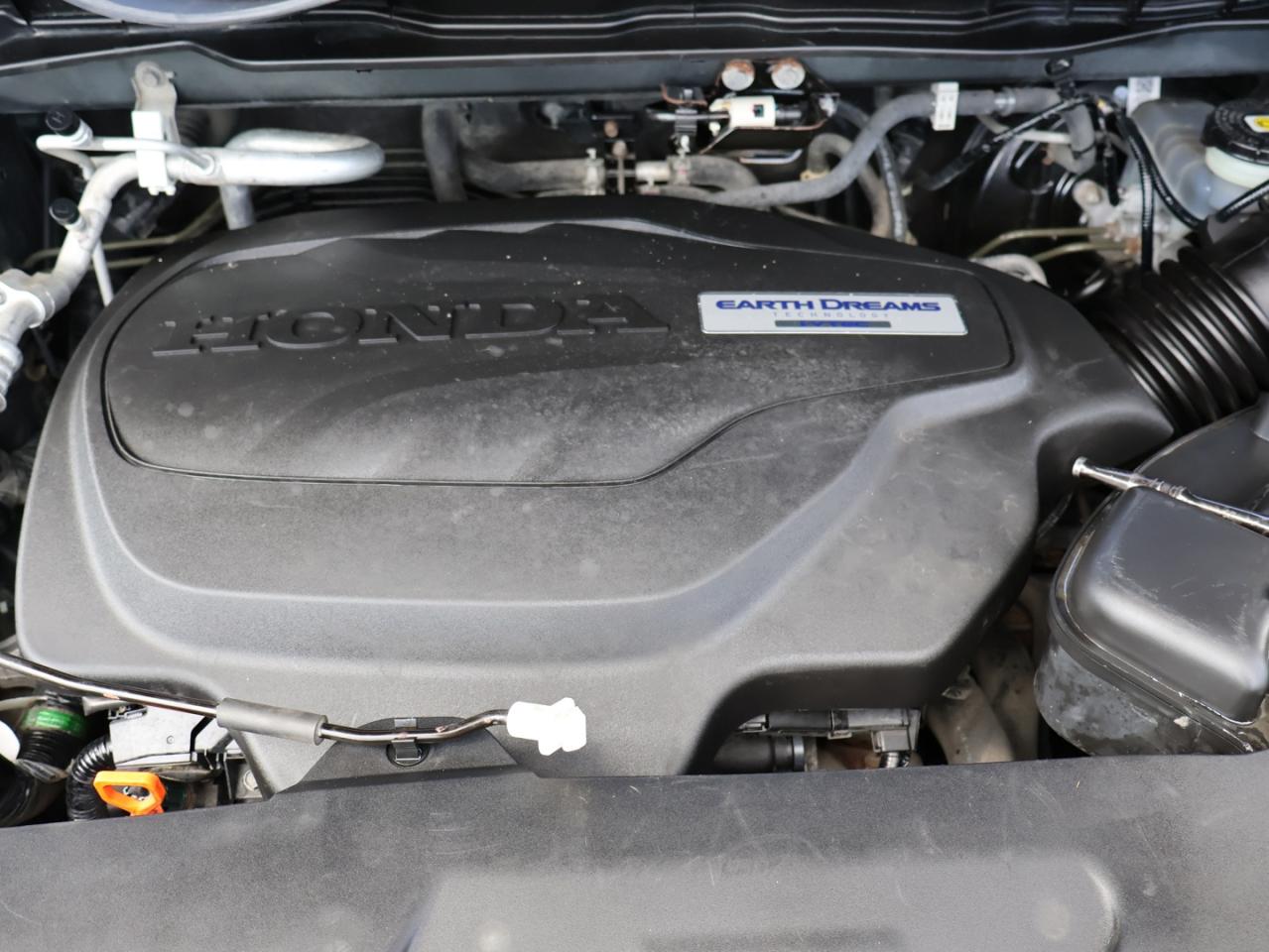 2019 Honda Odyssey TOURING CERTIFIED *ACCIDENT FREE*HONDA MAINTAIN* CAMERA DVD NAV BLUETOOTH LEATHER HEATED SEATS SUNROOF CRUISE ALLOYS - Photo #43
