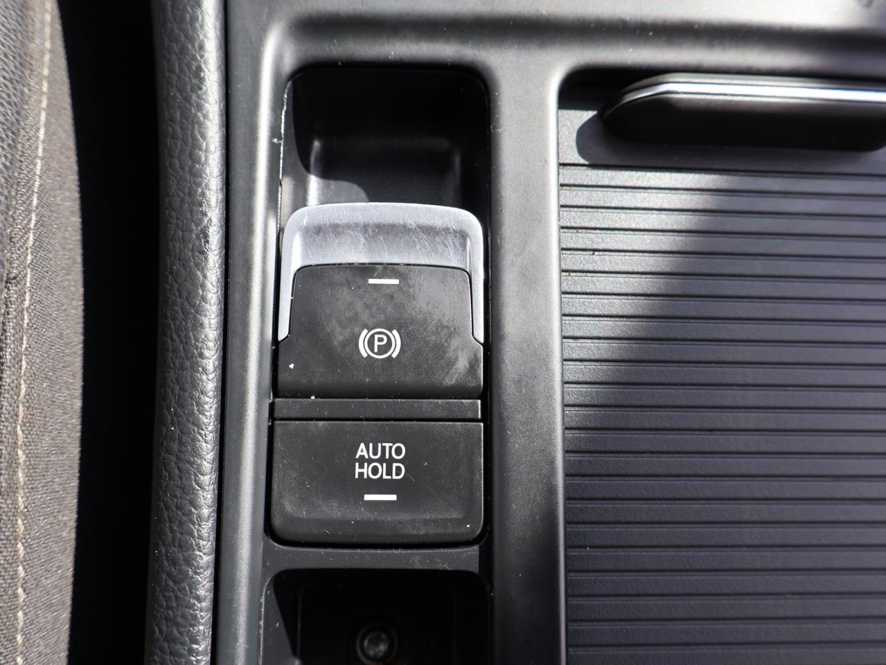 2016 Volkswagen Golf R PREMIUM CERTIFIED CAMERA BLUETOOTH LEATHER HEATED SEATS CRUISE ALLOYS - Photo #27