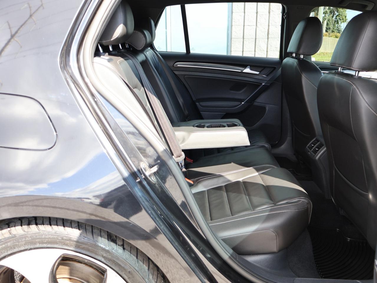 2016 Volkswagen Golf R PREMIUM CERTIFIED CAMERA BLUETOOTH LEATHER HEATED SEATS CRUISE ALLOYS Photo