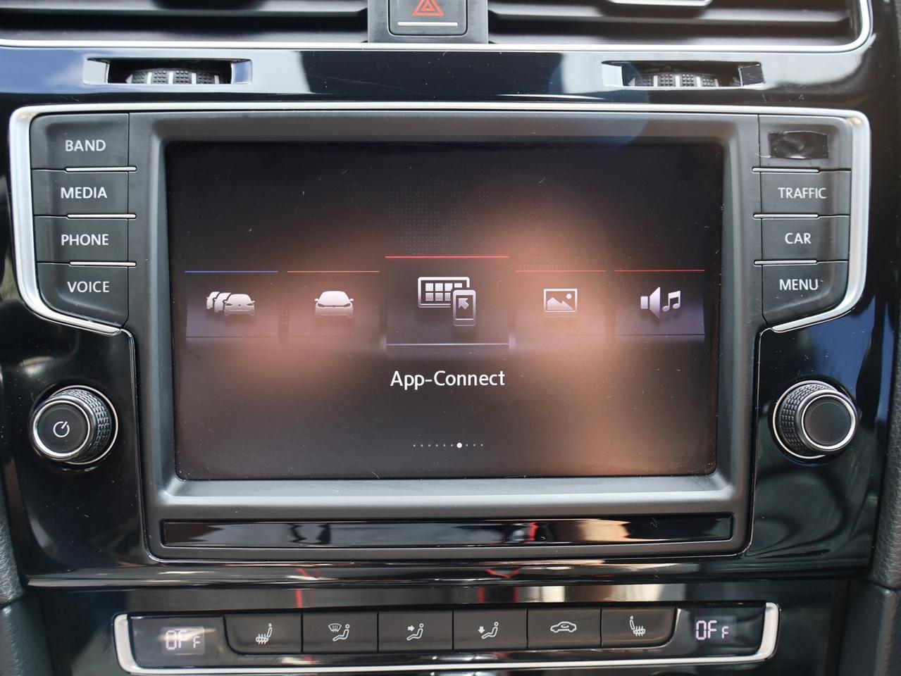 2016 Volkswagen Golf R PREMIUM CERTIFIED CAMERA BLUETOOTH LEATHER HEATED SEATS CRUISE ALLOYS Photo