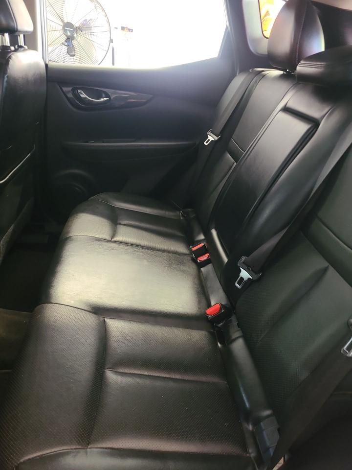 2017 Nissan Qashqai S - Photo #6