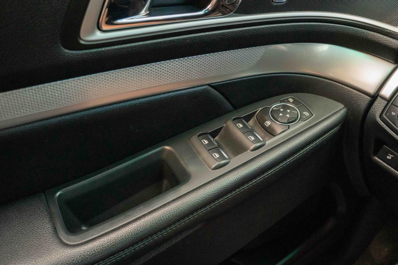 2016 Ford Explorer XLT - Photo #23