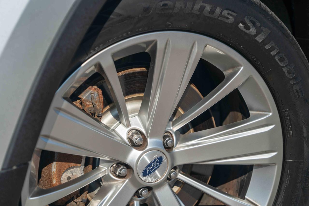 2018 Ford Explorer XLT - Photo #16