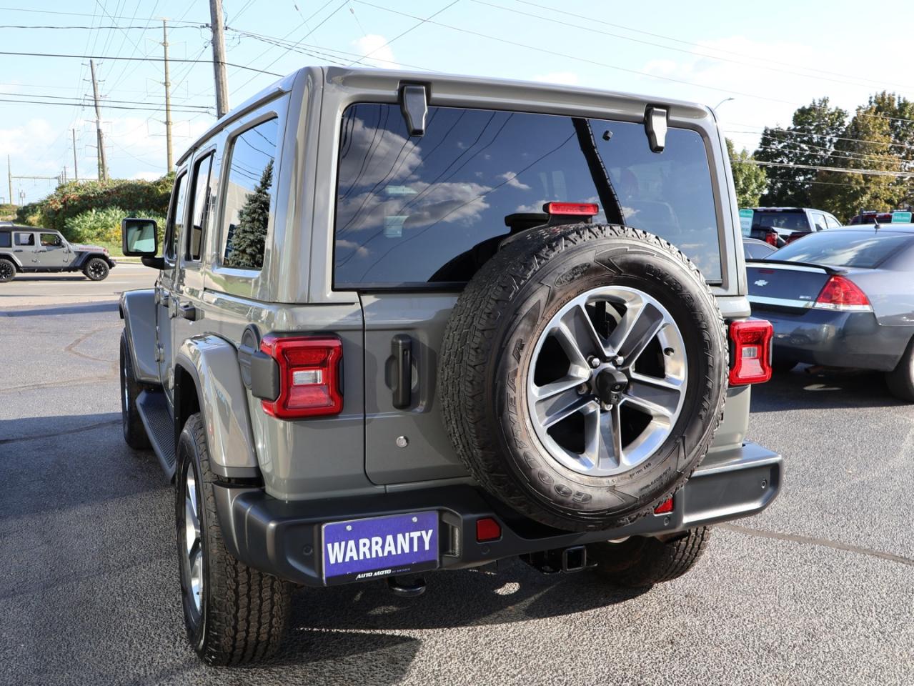 2019 Jeep Wrangler UNLIMITED SAHARA 4WD CERTIFIED *ACCIDENT FREE*JEEP MAINTAIN* CAMERA NAV BLUETOOTH LEATHER HEATED SEATS CRUISE ALLOYS - Photo #5