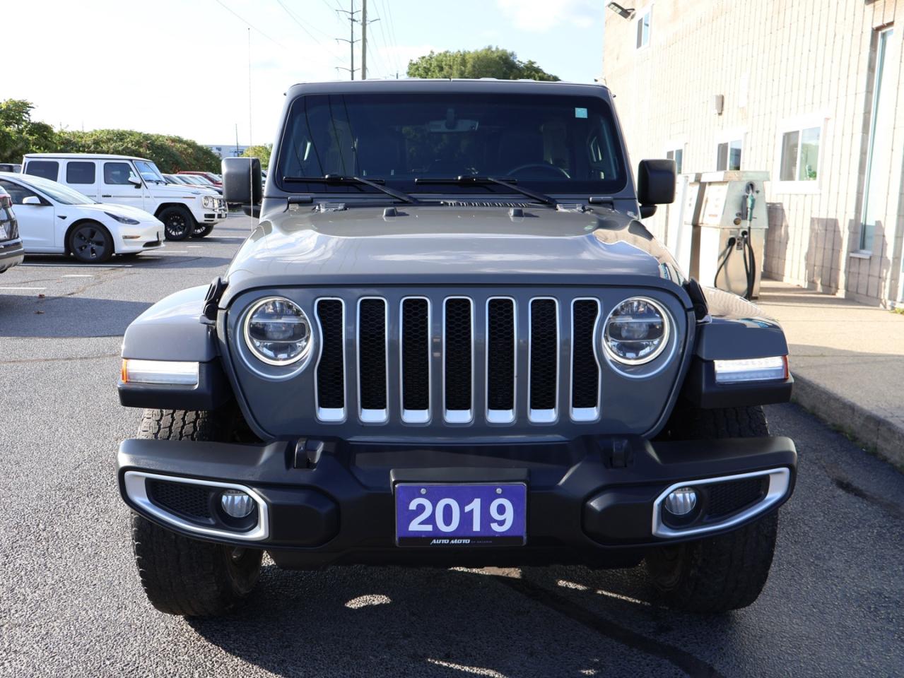 2019 Jeep Wrangler UNLIMITED SAHARA 4WD CERTIFIED *ACCIDENT FREE*JEEP MAINTAIN* CAMERA NAV BLUETOOTH LEATHER HEATED SEATS CRUISE ALLOYS - Photo #2
