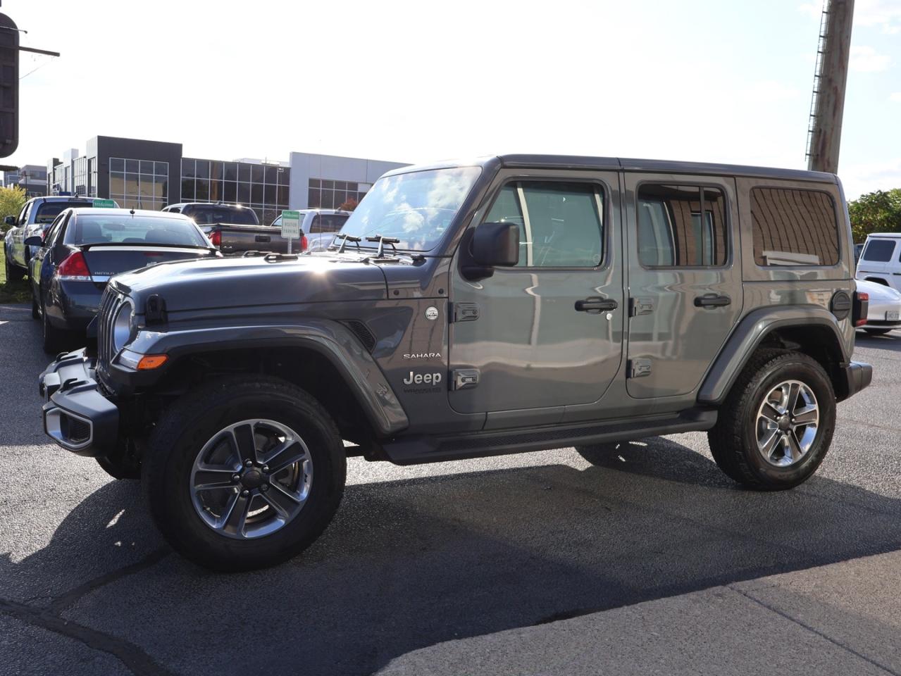 2019 Jeep Wrangler UNLIMITED SAHARA 4WD CERTIFIED *ACCIDENT FREE*JEEP MAINTAIN* CAMERA NAV BLUETOOTH LEATHER HEATED SEATS CRUISE ALLOYS - Photo #3