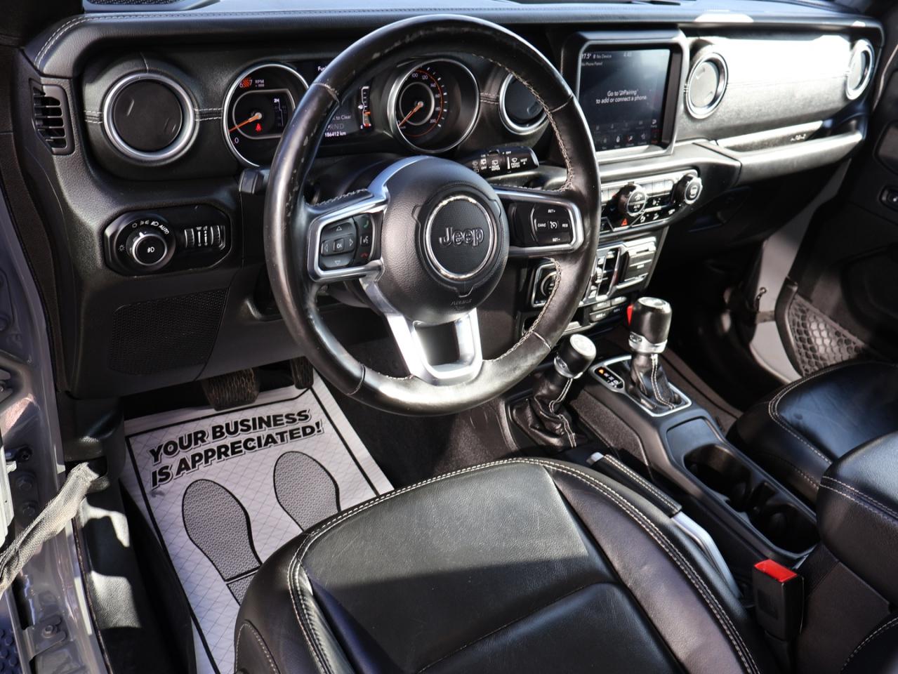 2019 Jeep Wrangler UNLIMITED SAHARA 4WD CERTIFIED *ACCIDENT FREE*JEEP MAINTAIN* CAMERA NAV BLUETOOTH LEATHER HEATED SEATS CRUISE ALLOYS - Photo #9