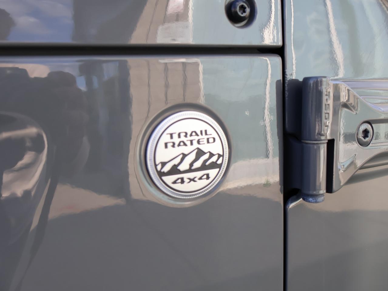 2019 Jeep Wrangler UNLIMITED SAHARA 4WD CERTIFIED *ACCIDENT FREE*JEEP MAINTAIN* CAMERA NAV BLUETOOTH LEATHER HEATED SEATS CRUISE ALLOYS - Photo #31