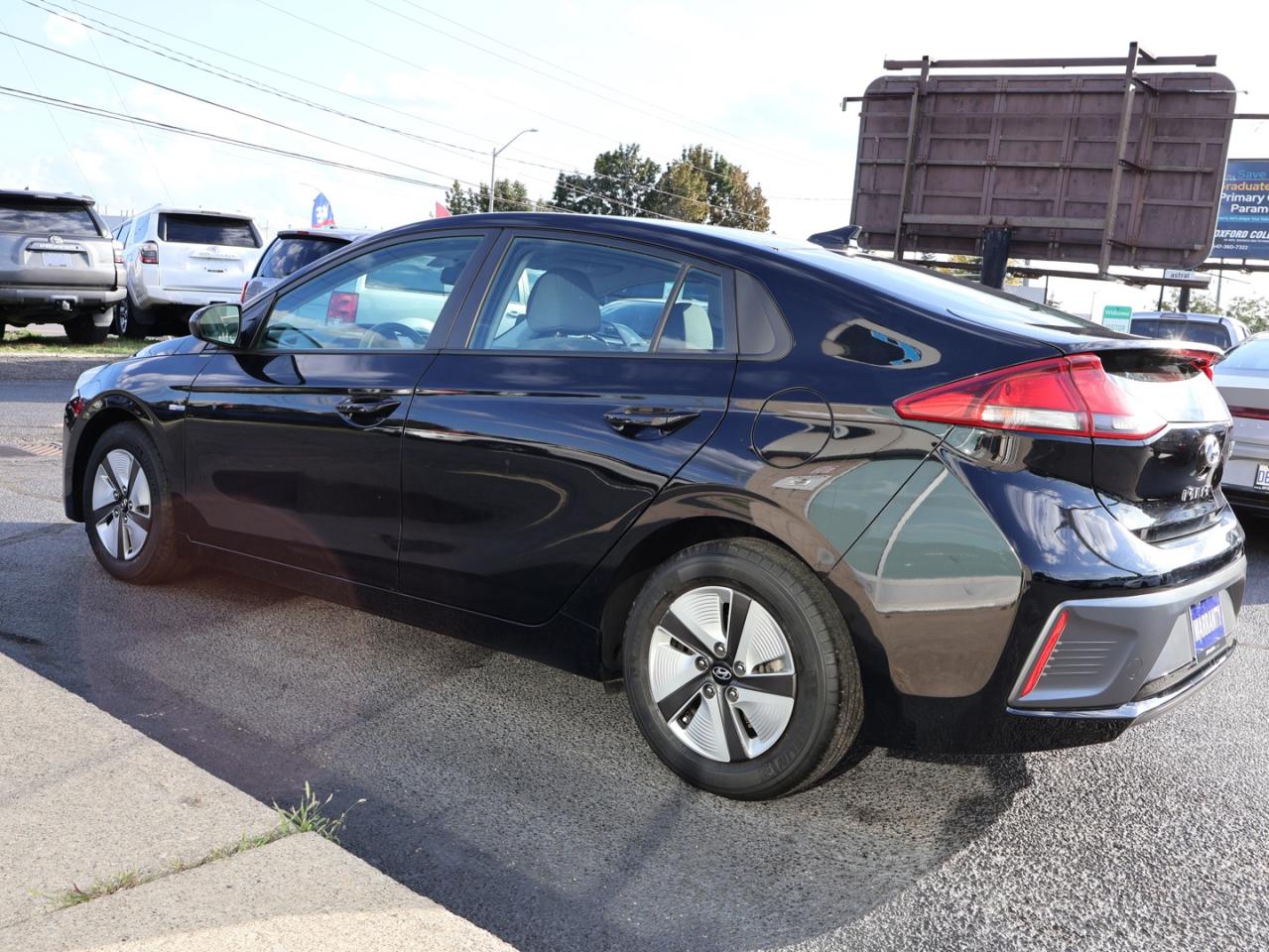2020 Hyundai Ioniq Hybrid ESSENTIAL CERTIFIED CAMERA BLUETOOTH HEATED SEATS CRUISE ALLOYS - Photo #4