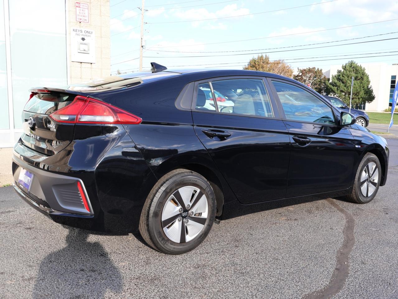 2020 Hyundai Ioniq Hybrid ESSENTIAL CERTIFIED CAMERA BLUETOOTH HEATED SEATS CRUISE ALLOYS - Photo #7