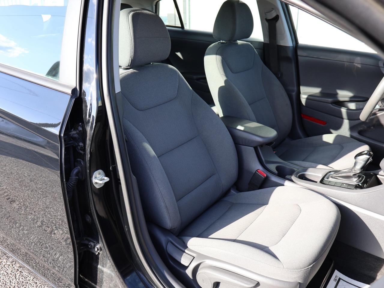 2020 Hyundai Ioniq Hybrid ESSENTIAL CERTIFIED CAMERA BLUETOOTH HEATED SEATS CRUISE ALLOYS - Photo #19