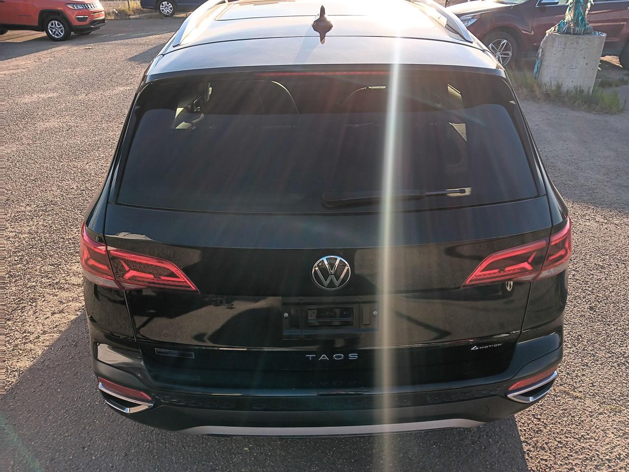 2022 Volkswagen Taos Comfortline +, Pano, BU Cam, Htd Seats, Blindspot - Photo #5