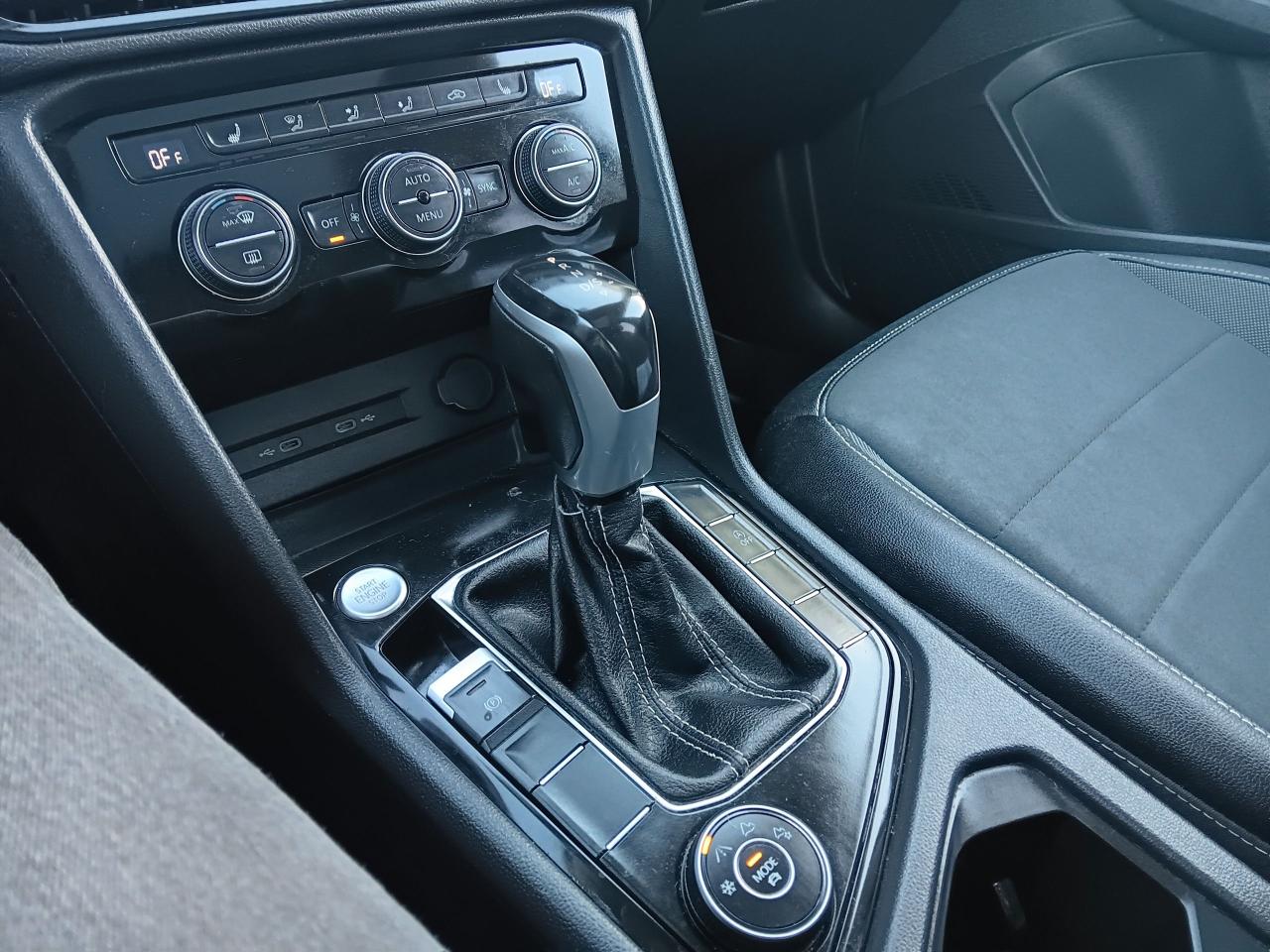 2022 Volkswagen Taos Comfortline +, Pano, BU Cam, Htd Seats, Blindspot - Photo #17