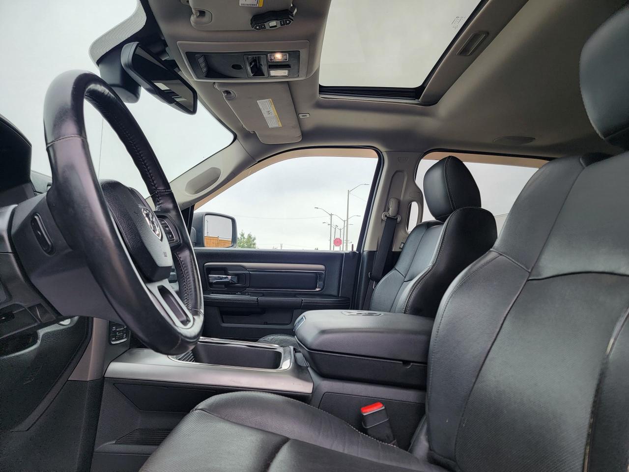 2017 RAM 1500 4WD Crew Cab 140.5" Sport - Photo #12