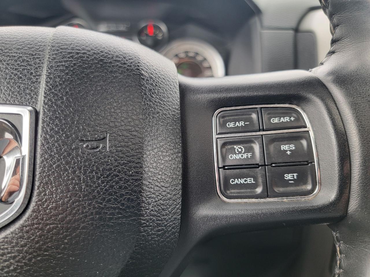 2017 RAM 1500 4WD Crew Cab 140.5" Sport - Photo #19