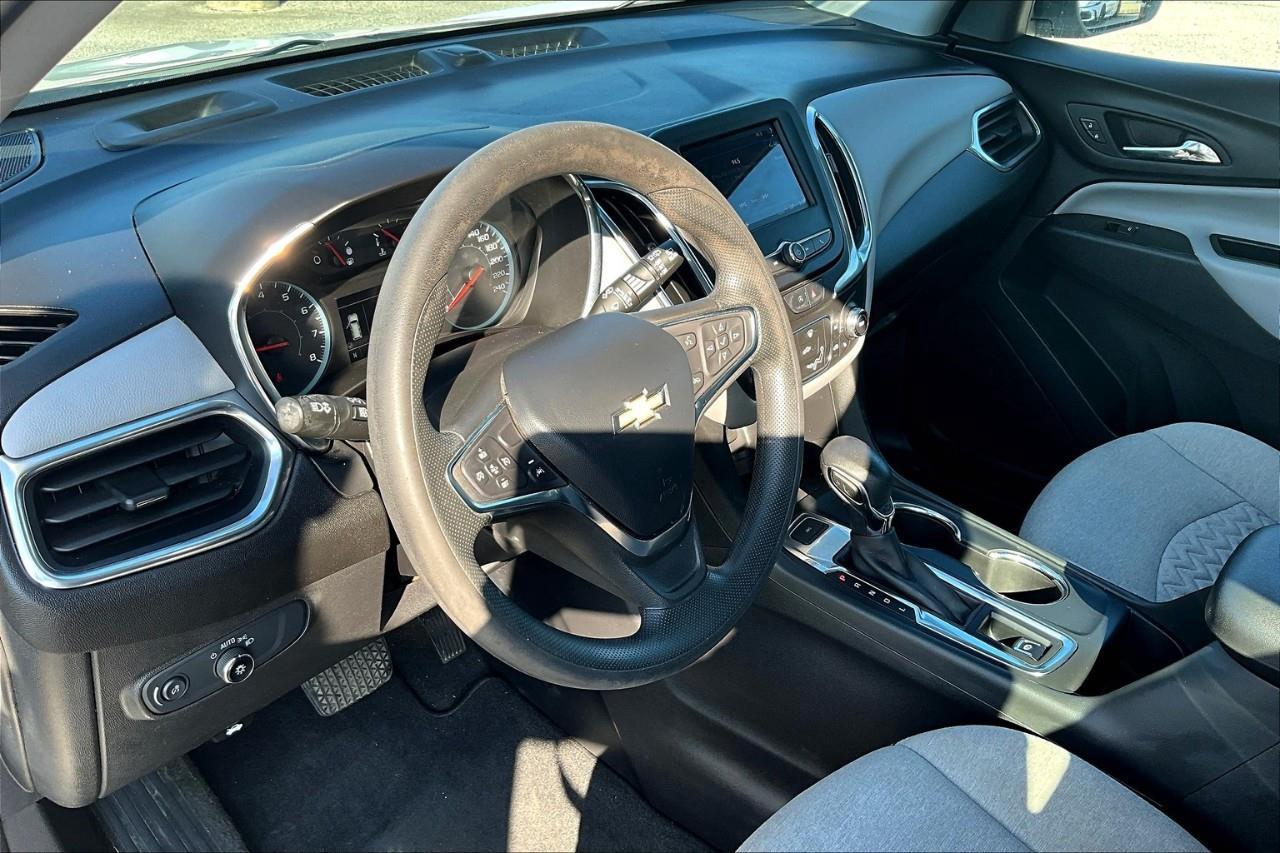 2023 Chevrolet Equinox LS Photo