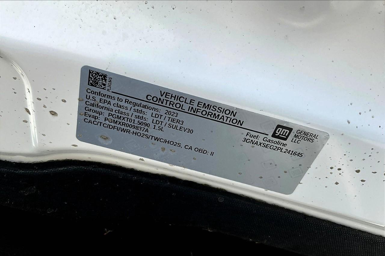 2023 Chevrolet Equinox LS Photo