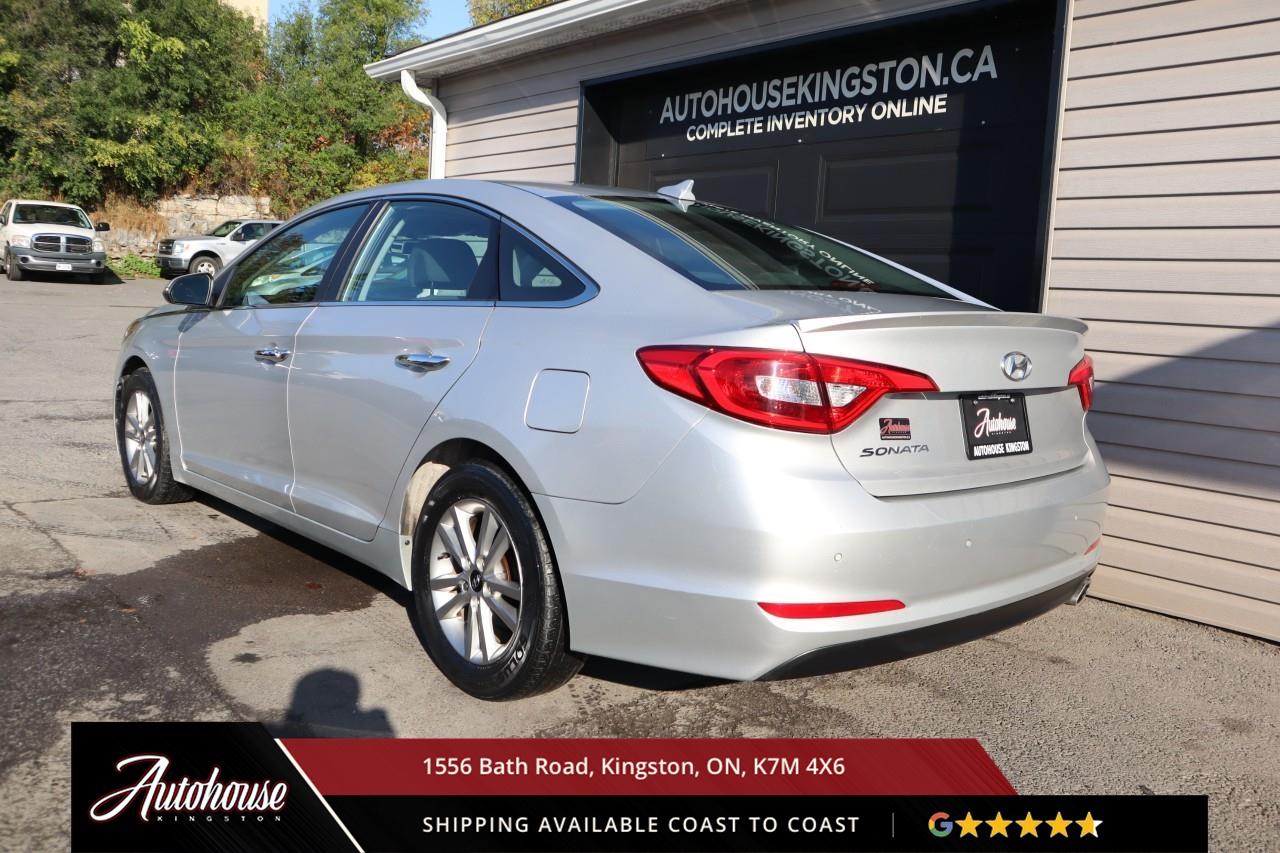 2017 Hyundai Sonata GLS REARVIEW CAMERA  - SUNROOF Photo4