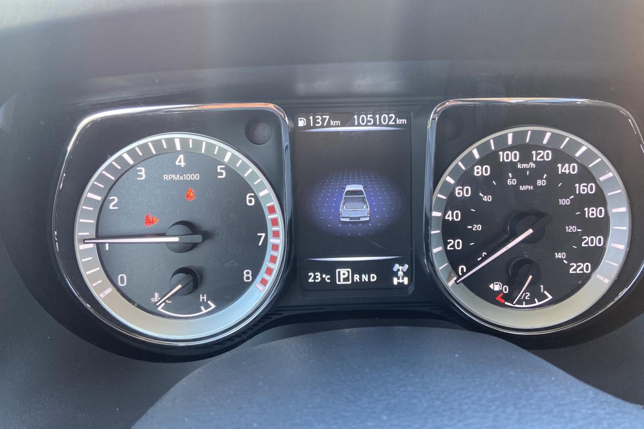 2018 Nissan Titan SV Photo3