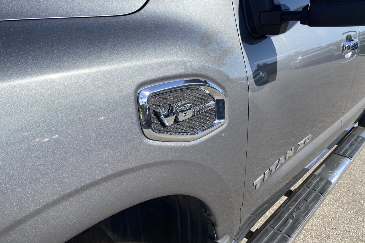 2018 Nissan Titan SV Photo2