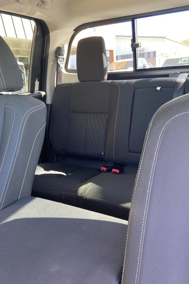 2018 Nissan Titan SV Photo