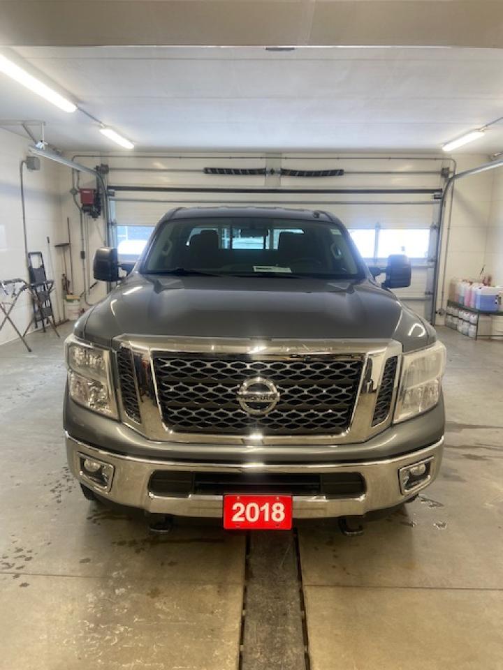2018 Nissan Titan SV Photo