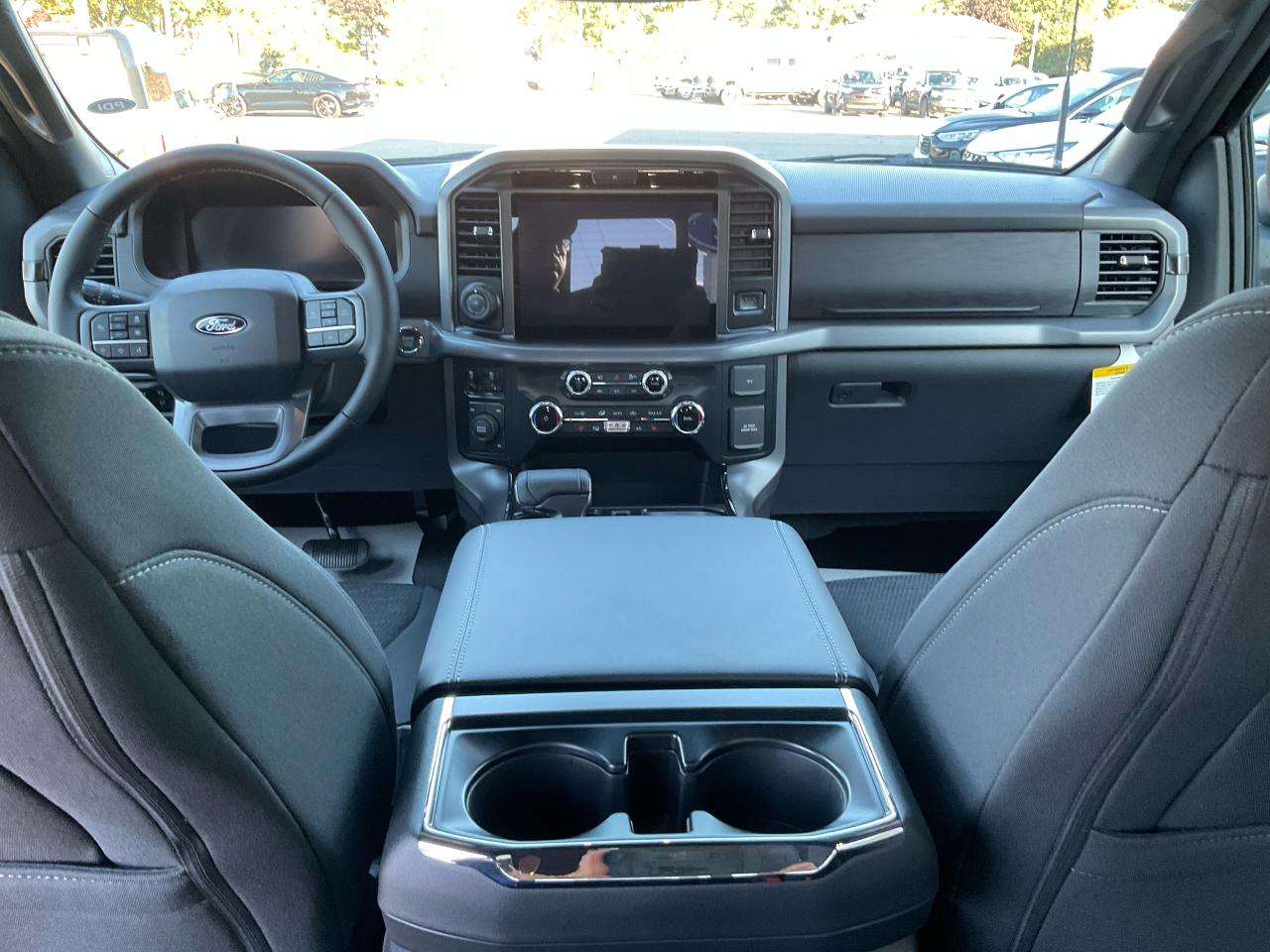2025 Ford F-150 XLT Photo5