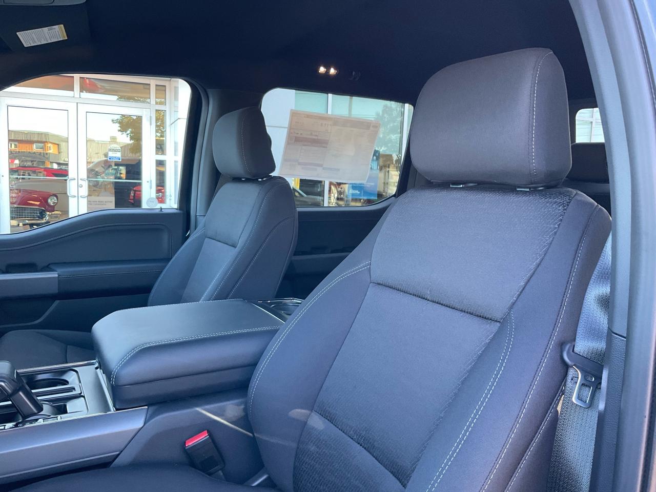 2025 Ford F-150 XLT Photo5