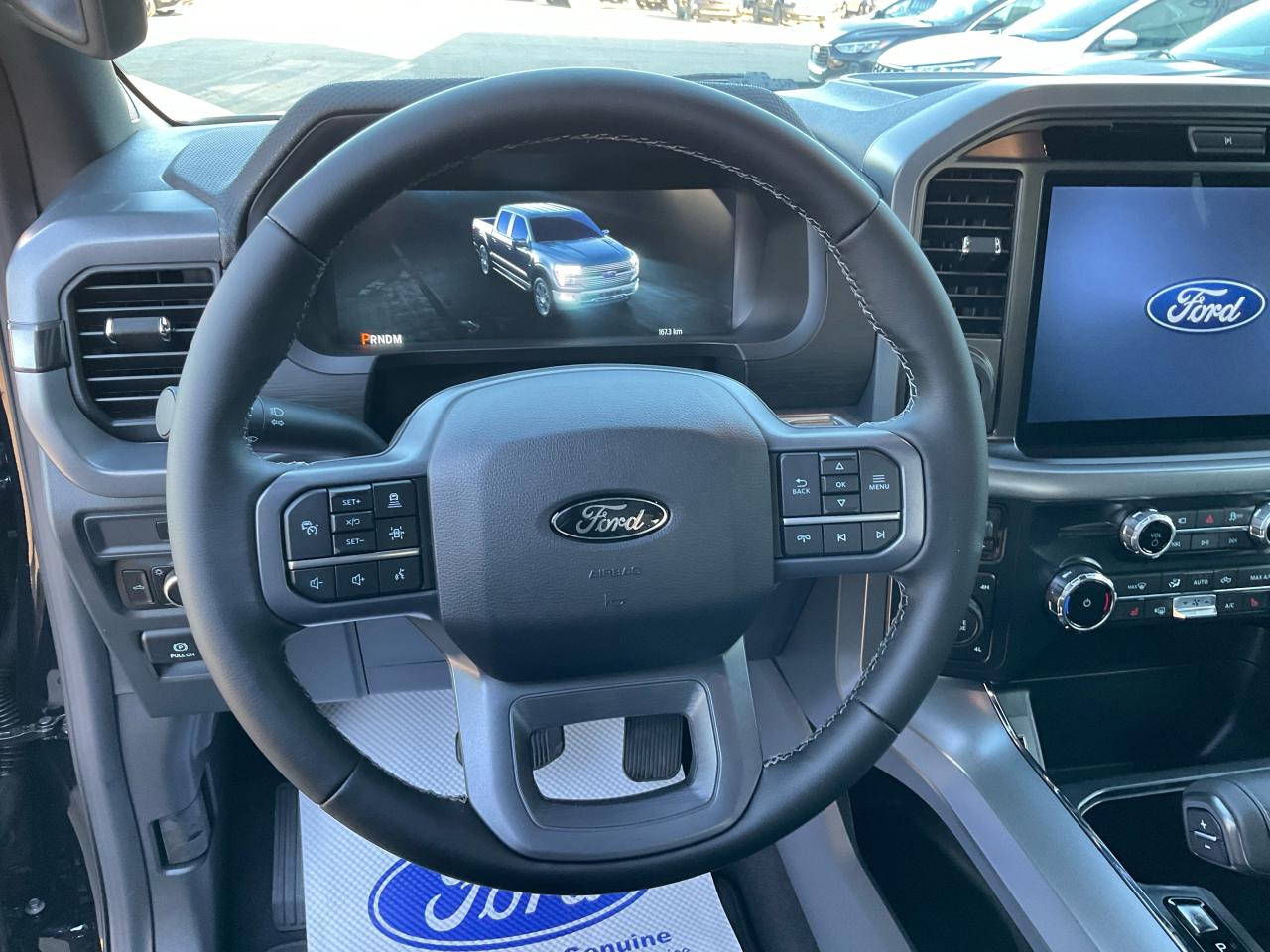 2025 Ford F-150 XLT Photo5