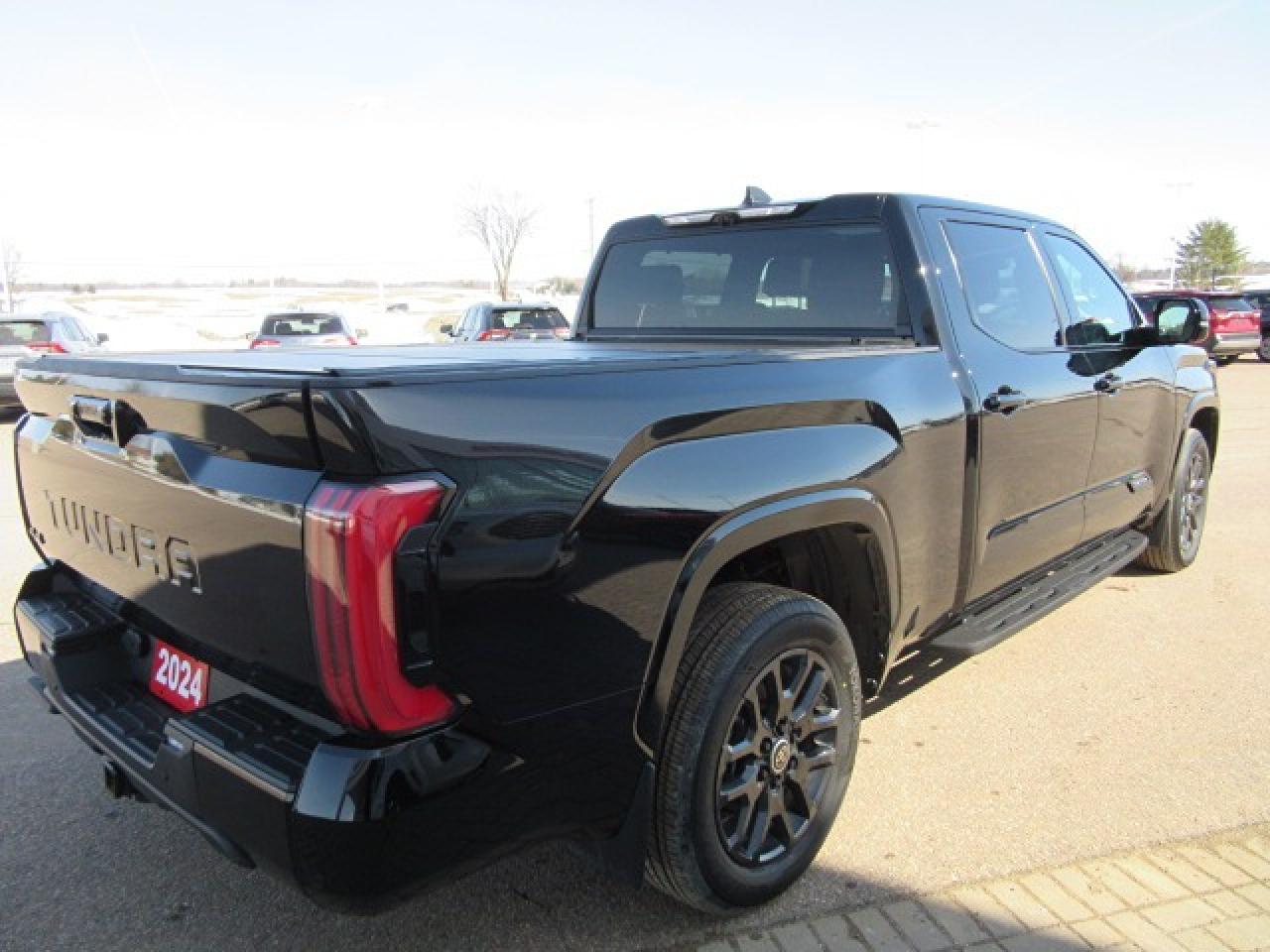 2024 Toyota Tundra Platinum Photo4