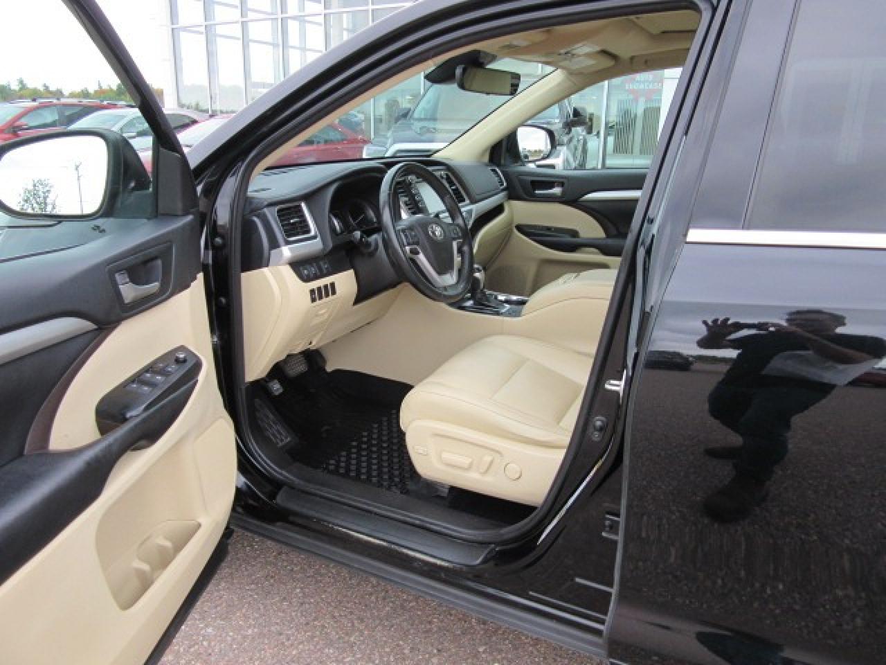 2018 Toyota Highlander XLE Photo