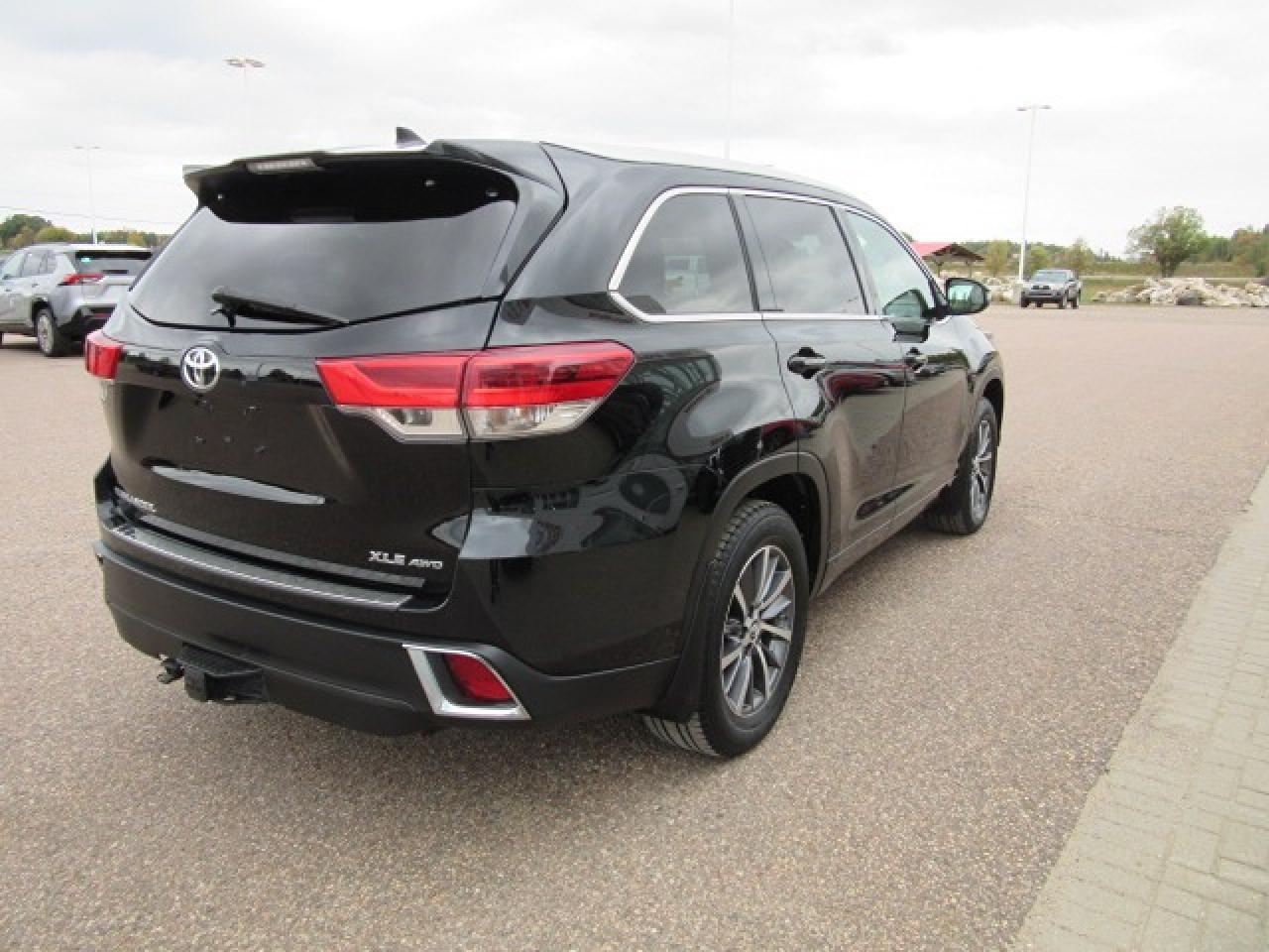 2018 Toyota Highlander XLE Photo