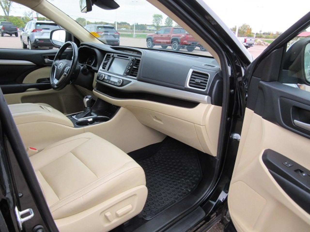 2018 Toyota Highlander XLE Photo