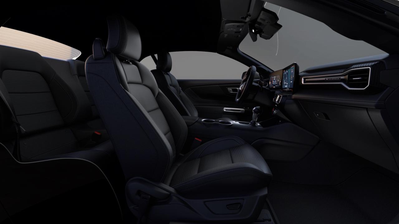 2025 Ford Mustang EcoBoost Premium