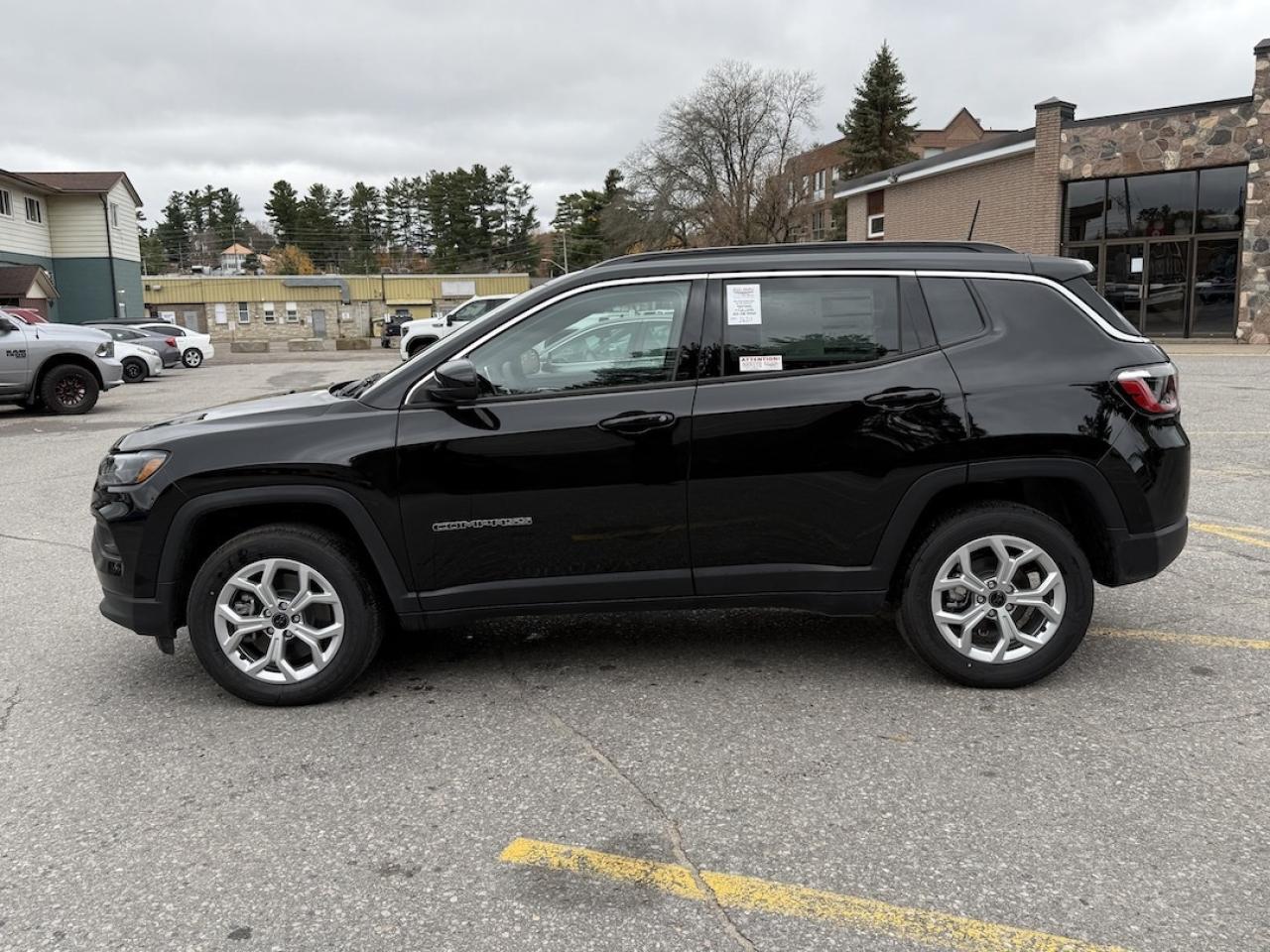2026 Jeep Compass NORTH 4X4 Photo3