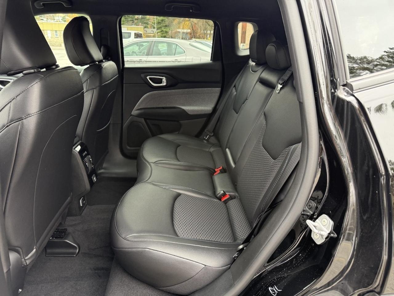 2026 Jeep Compass NORTH 4X4 Photo