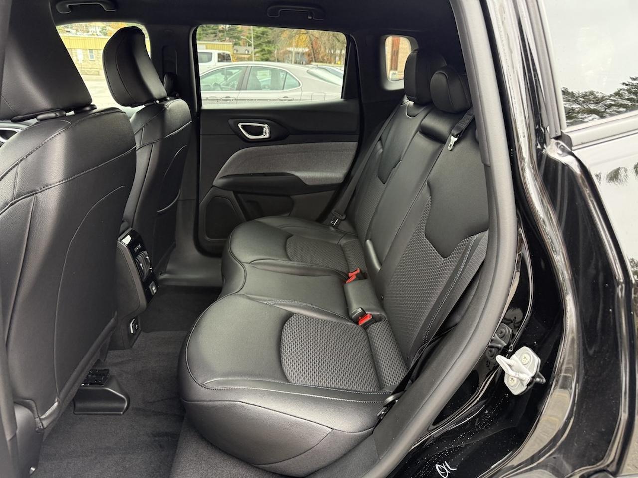 2026 Jeep Compass NORTH 4X4 Photo