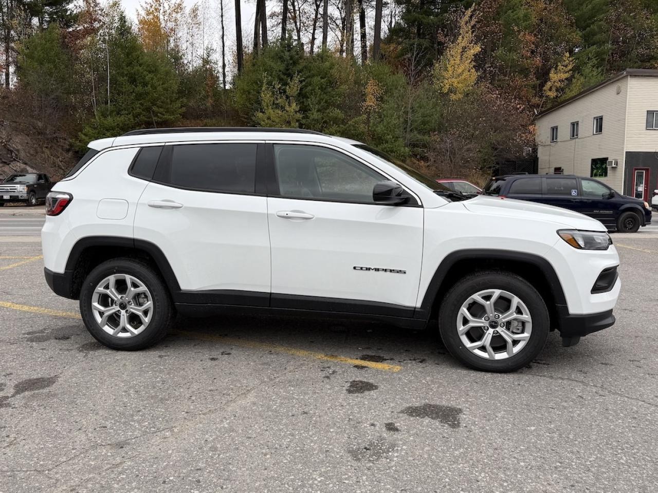 2026 Jeep Compass NORTH 4X4 Photo