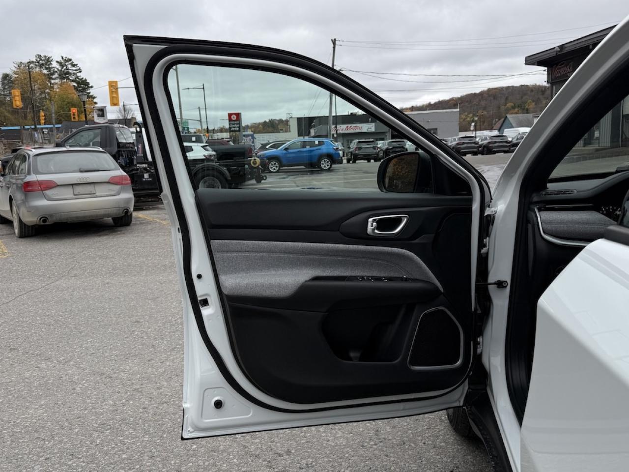 2026 Jeep Compass NORTH 4X4 Photo