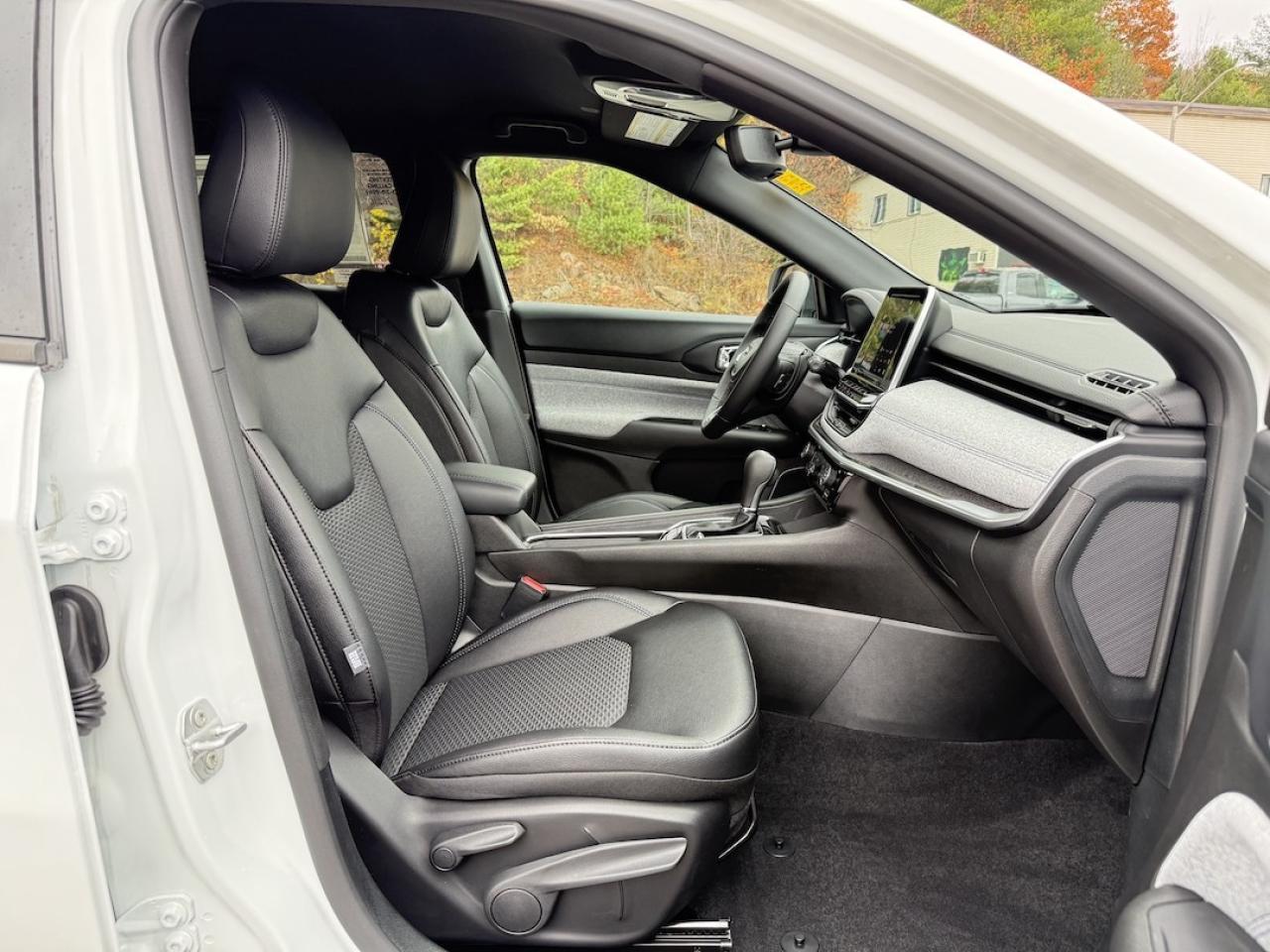 2026 Jeep Compass NORTH 4X4 Photo