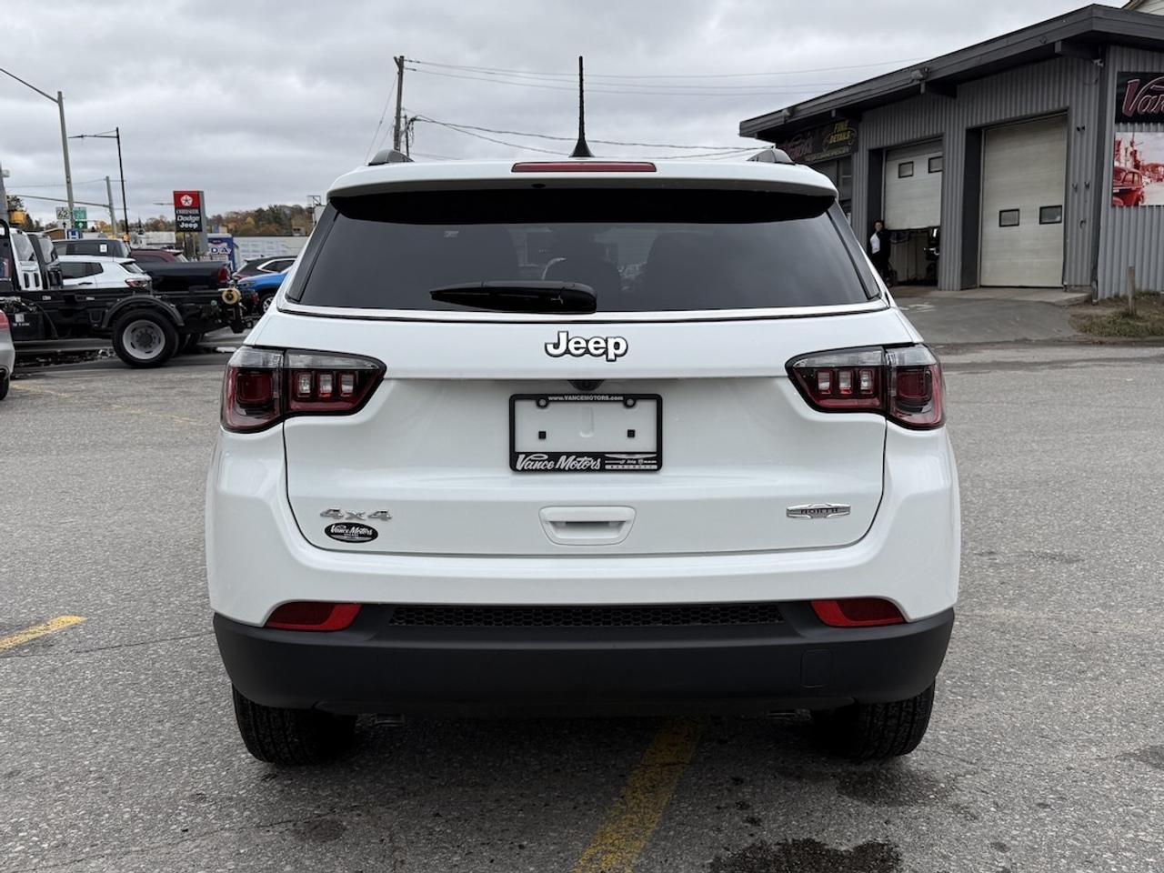 2026 Jeep Compass NORTH 4X4 Photo