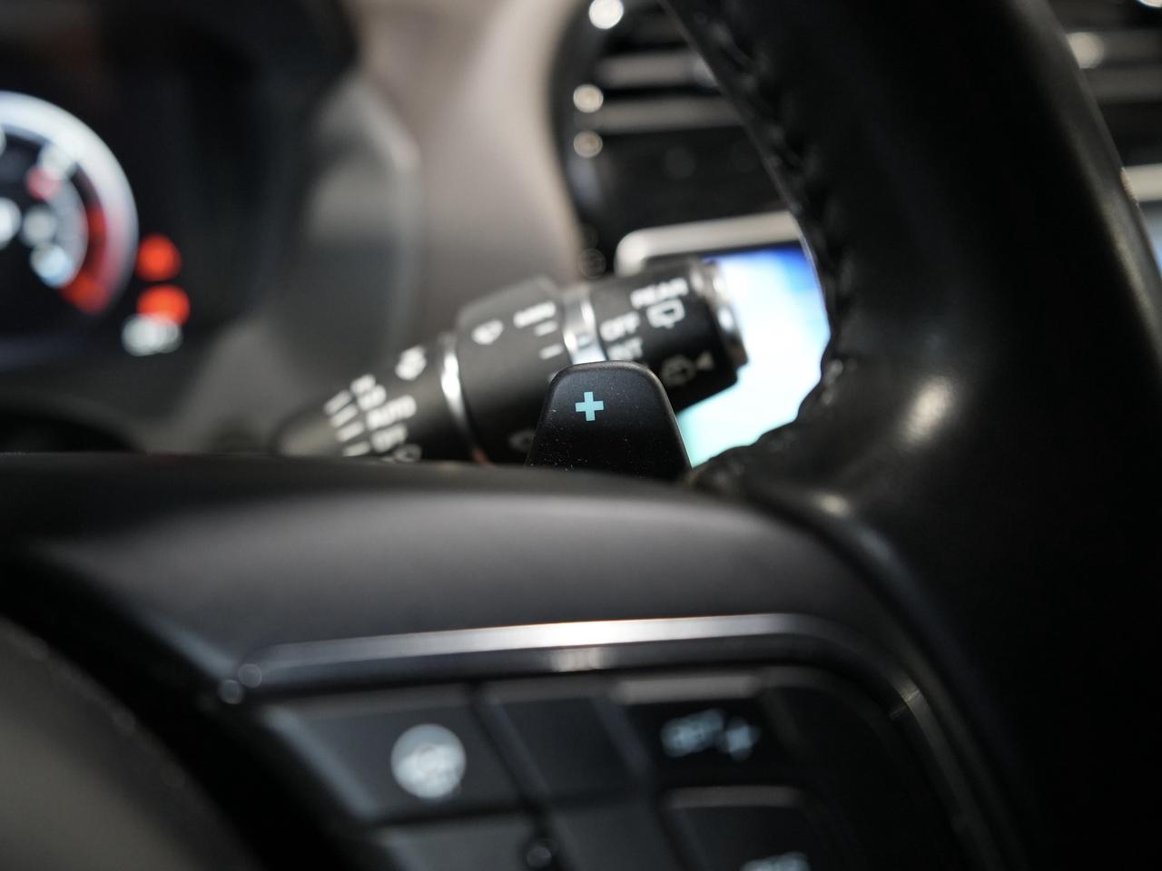 2017 Jaguar F-PACE Prestige/PANO/CARPLAY/MERIDIAN/NO ACCIDENT/LOW KM Photo