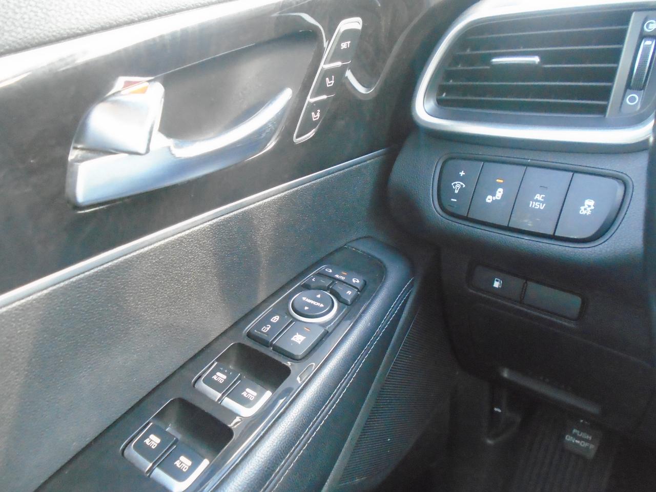 2016 Kia Sorento AWD 4DR 2.0L TURBO EX - Photo #10