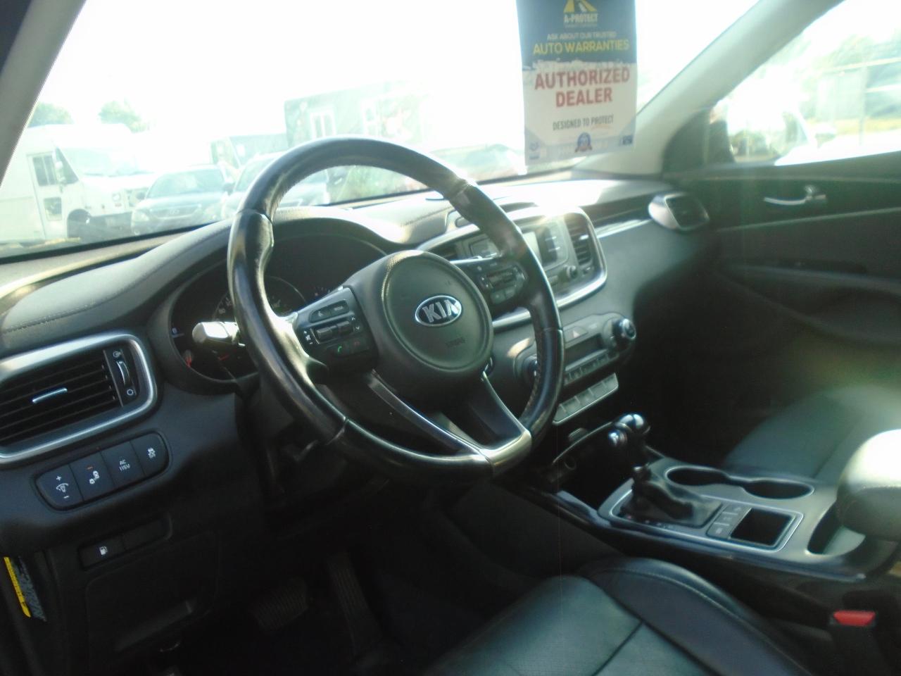 2016 Kia Sorento AWD 4DR 2.0L TURBO EX - Photo #12
