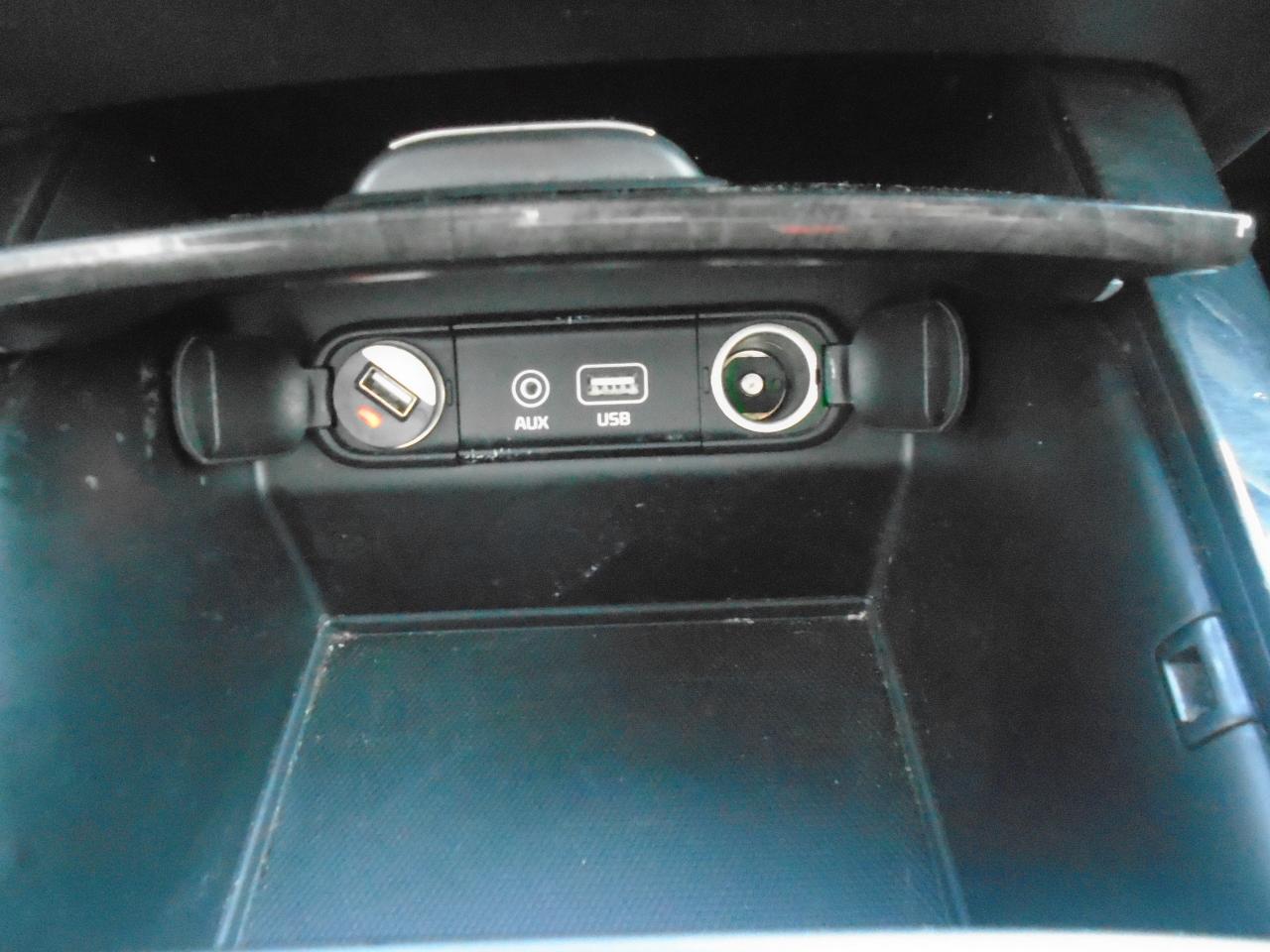 2016 Kia Sorento AWD 4DR 2.0L TURBO EX - Photo #24